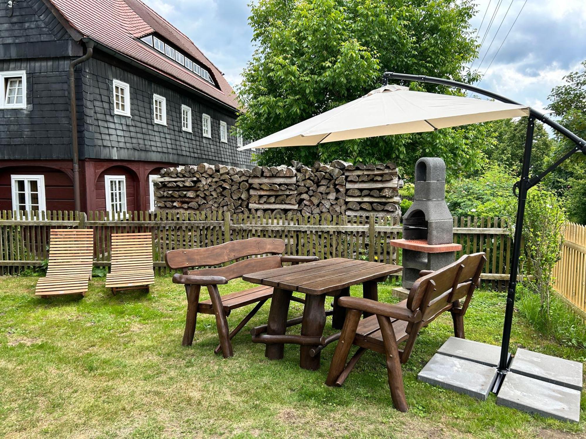 Fewo Frushi Mit Whirlpool, Infrarotsauna Grossschoenau Exterior photo